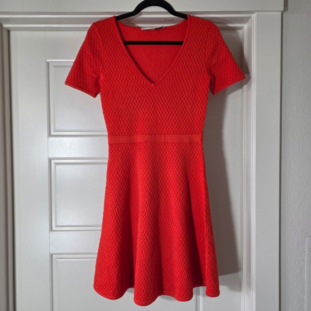 Trina Turk Red Chevron Textured Knit V-Neck Fit and Flare Dress Small